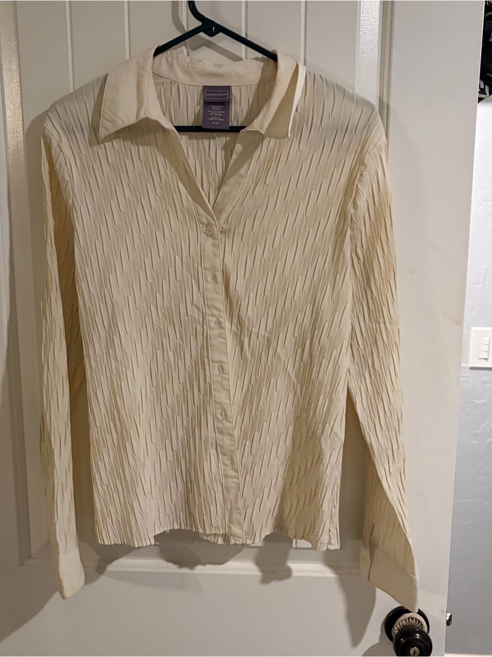 Laura Scott Ivory Pleated Long-Sleeve Dress Shirt
